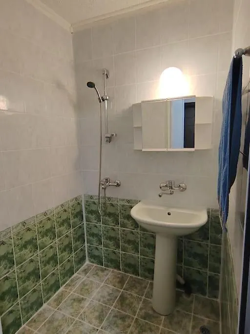 Red Room - Apartment In Varna - Beach And Forest