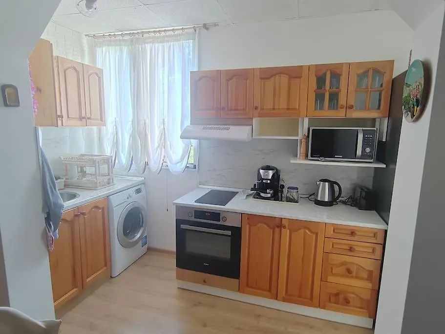 Red Room - Apartment In Varna - Beach And Forest Bulgaria